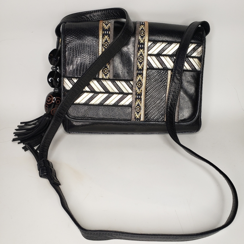 Sharif Adjustable flap crossbody - Picture 10 of 10